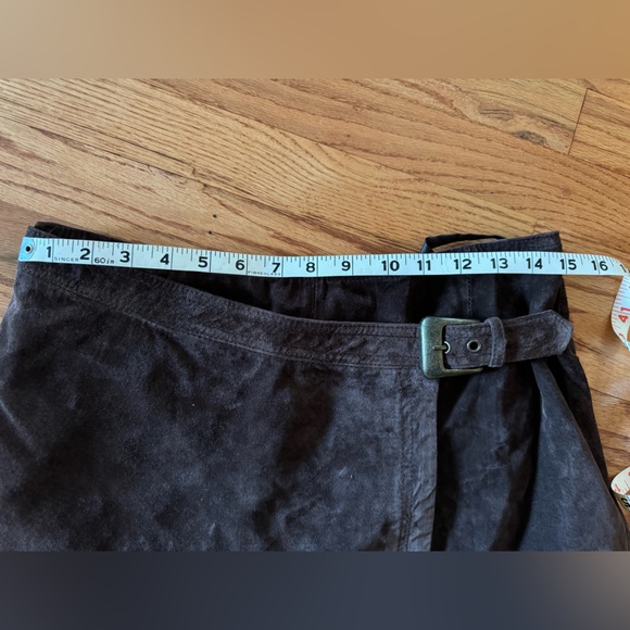 Vintage 90s real suede mini skirt- brown suede - Picture 7 of 7
